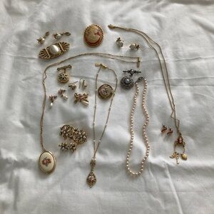 Vintage 1928 Costume Jewelry Lot